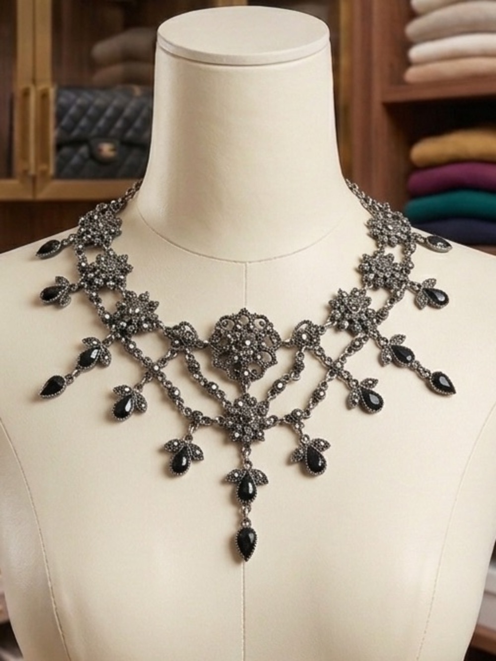 Y2K Le Château Bib Choker Necklace | Dark Academia Gothic Filigree 2006/07 mint